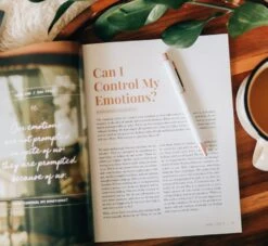 Emotions And The Heart: Study -Book Store 117 1704 2