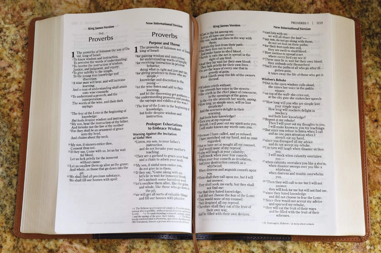 NIV & KJV Side-By-Side Bible/Large Print-Navy/Tan Duo-Tone 6 NIV & KJV Side-By-Side Bible/Large Print-Navy/Tan Duo-Tone - Image 6