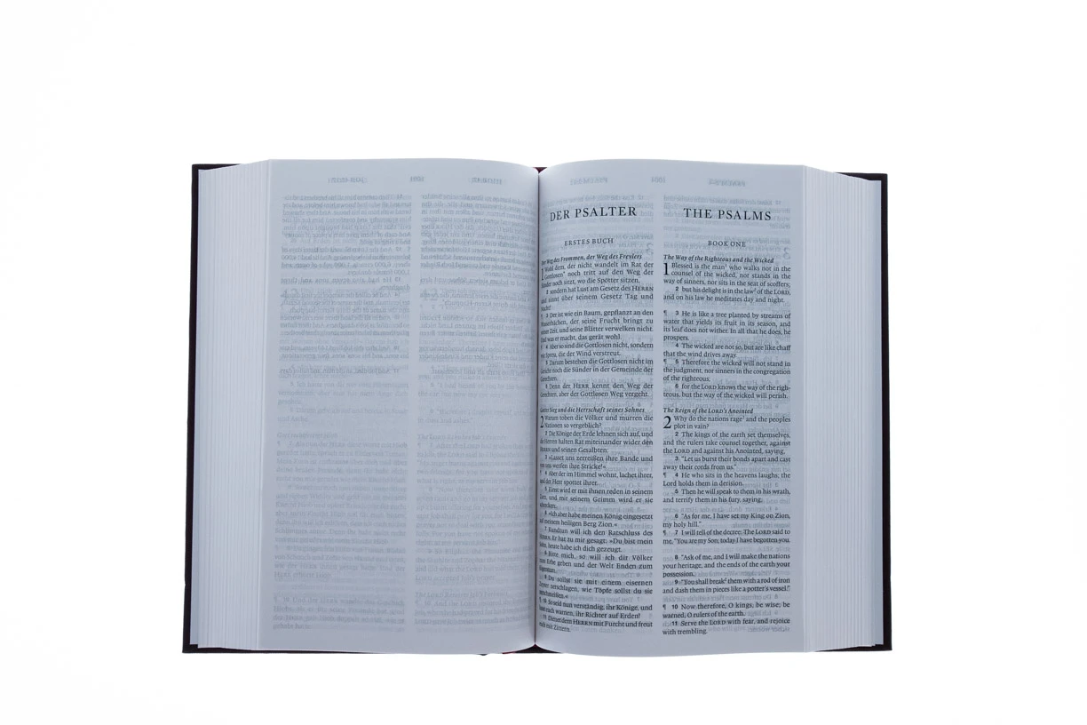 ESV German/English Parallel Bible-Dark Red Hardcover 4 ESV German/English Parallel Bible-Dark Red Hardcover - Image 4