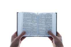 English/German New Testament 4 3/4 X 6 1/4 X 1 5/8 -Hardcover 5 English/German New Testament 4 3/4 X 6 1/4 X 1 5/8 -Hardcover -Book Store 215 0018 3