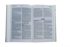 A To Z Devotional Bible For Courageous Girls: New Life Version 7 A To Z Devotional Bible For Courageous Girls: New Life Version -Book Store 226 0004 3